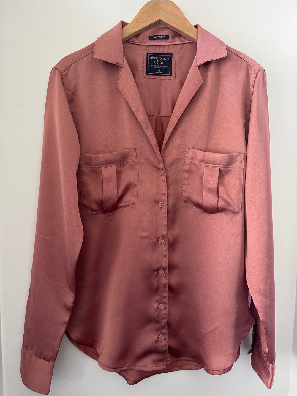 Abercrombie & Fitch Satin Button-Up Shirt - Mauve Pink XS